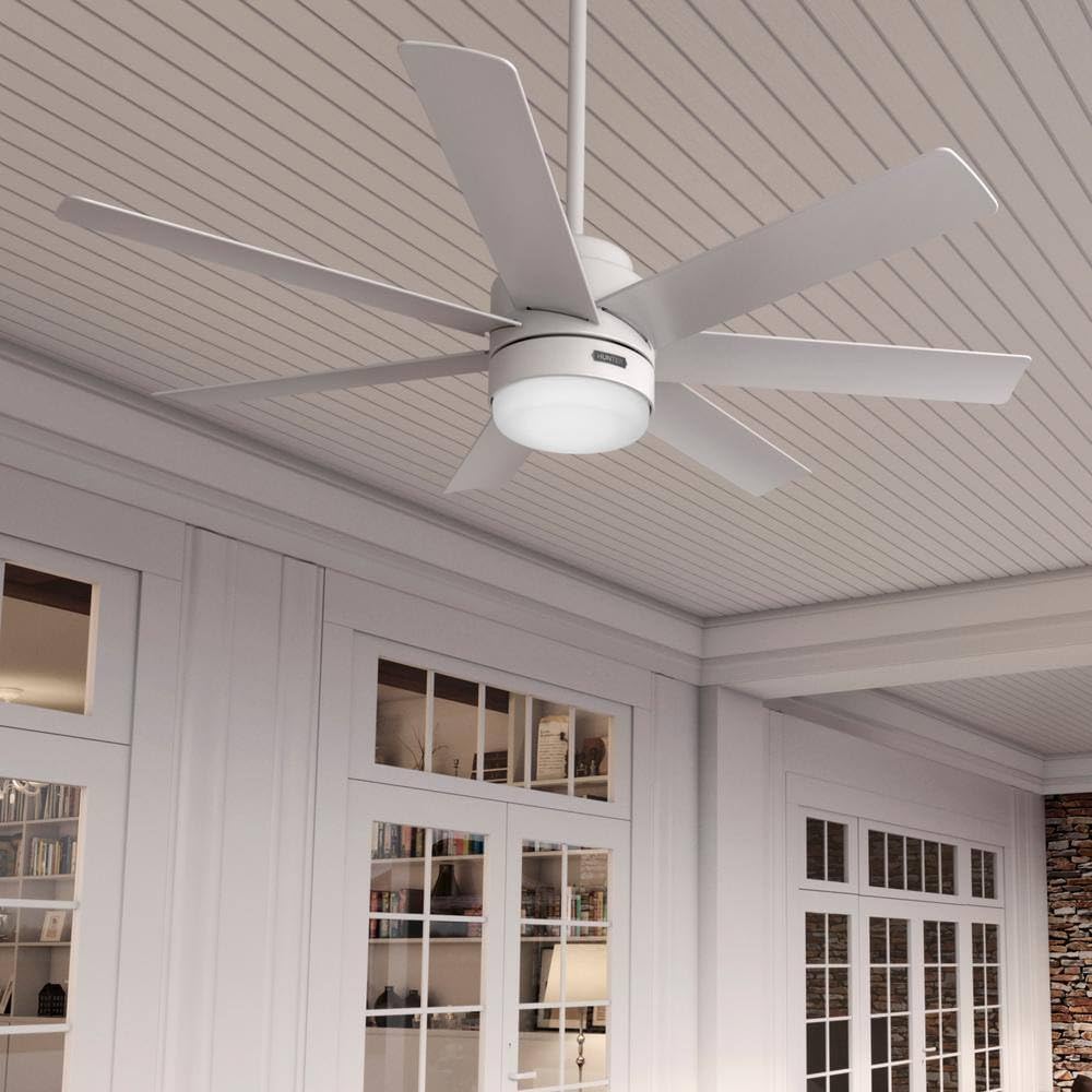 Hunter Fan 52 inch Indoor/Outdoor Fresh White Ceiling Fan with Light and Remote Control for Bedroom, Living Room, Dining Room, Kitchen, Office, Patio, CC5C23C75 (Renewed)