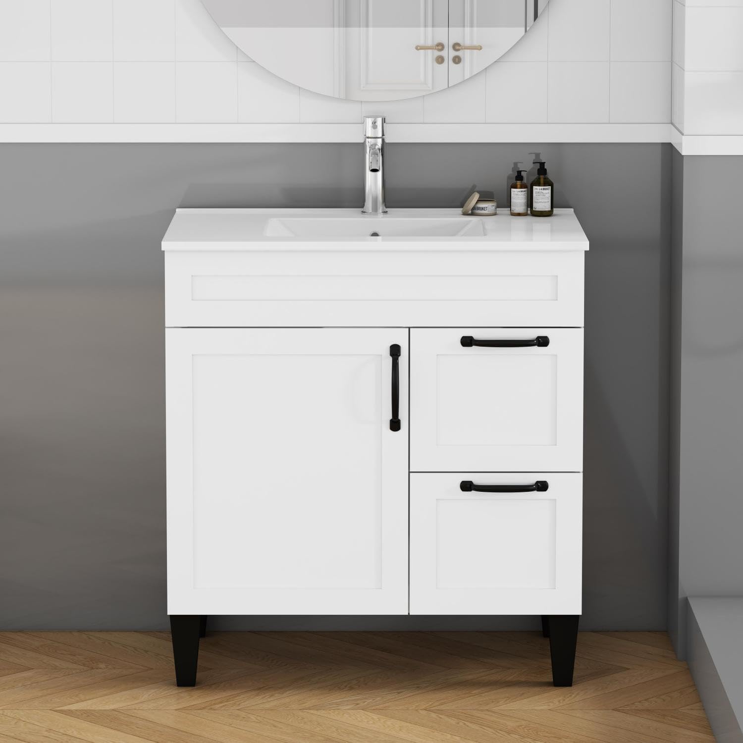 31.5-inch Bathroom Vanity with Sink Combo White Ceramic Basin Medium Bathrooms, Family Powder Rooms, En Suites Modern Upgrade