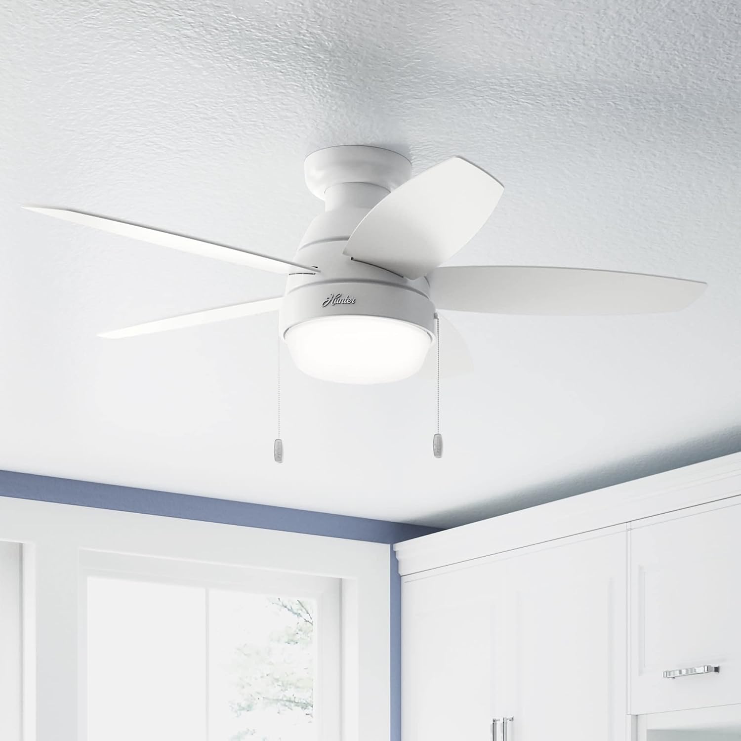 Hunter 44 inch Indoor Ceiling Fan with LED Light - White Ceiling Fan with Pull Chain, For Bedroom, Living Room, or Kitchen, Low Profile Mount, No Remote, 5 Blades - Lilliana 51224, Fresh White