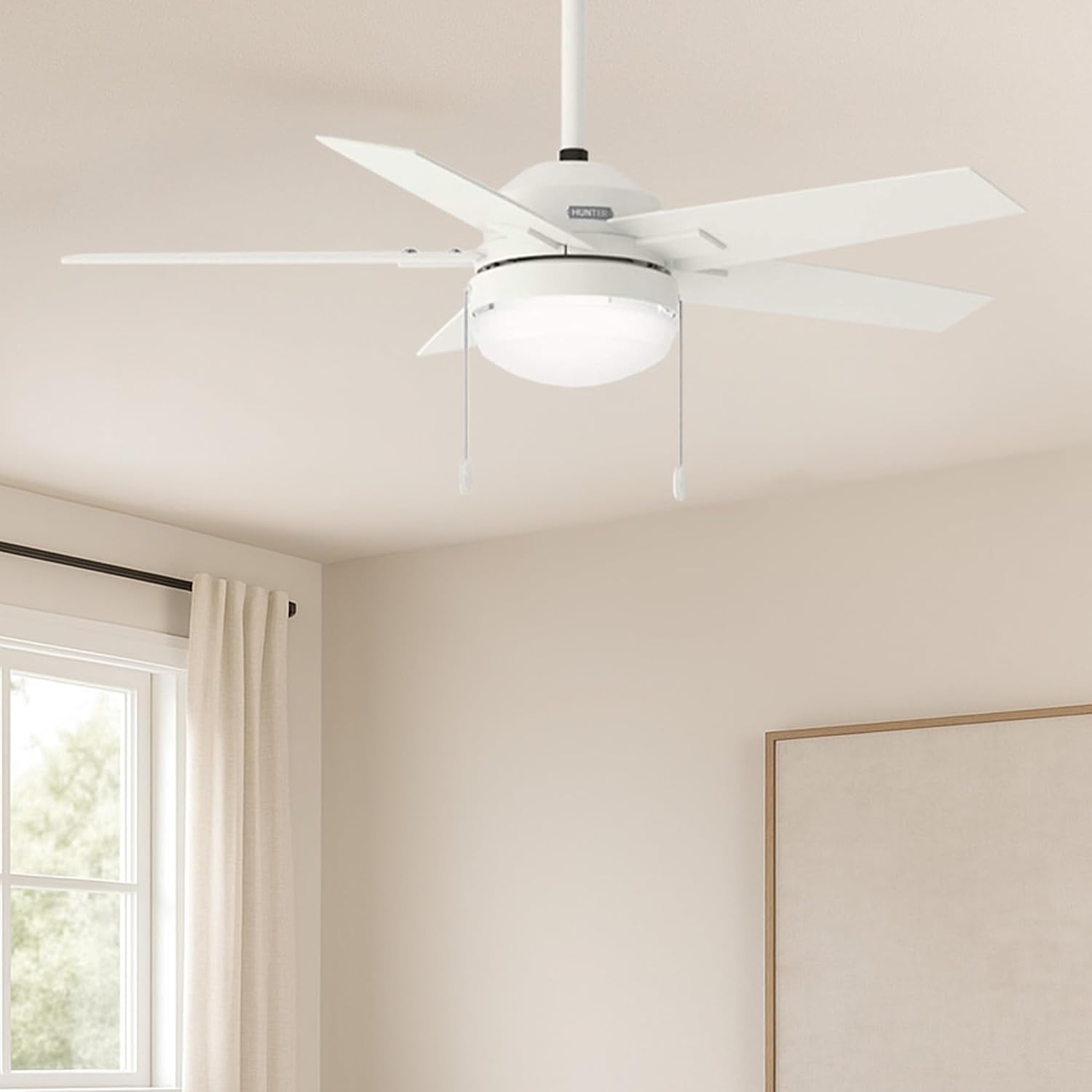 Hunter Fan 44 inch Indoor Ceiling Fan with LED Light, White Ceiling Fan with Pull Chain, For Bedroom,Office, Kitchen, Living Room, 5 Blades (Renewed)