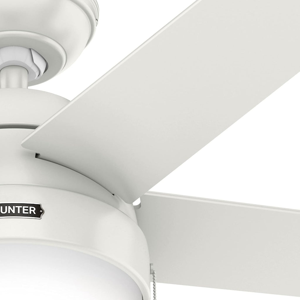 Hunter Fan 52 inch Contemporary Fresh White Finish Indoor Ceiling Fan with LED Light Kit and Pull Chain, Holiday gift for Bedroom, Living Room/Family Room, Dining Room, Kitchen, Office (Renewed)