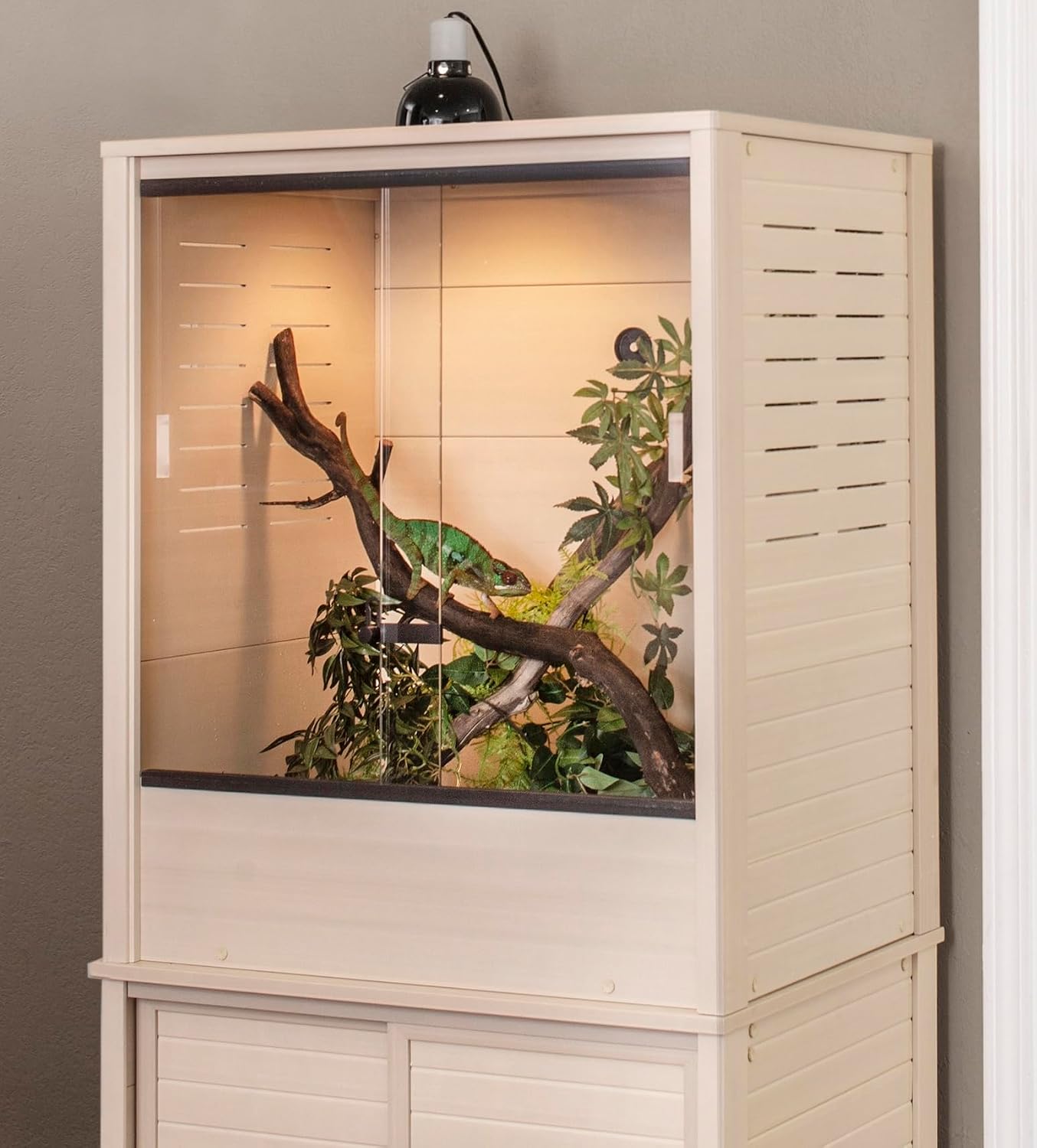 New Age Pet ECOFLEX Madagascar Vertical Chameleon Lounge and Stand in Maple
