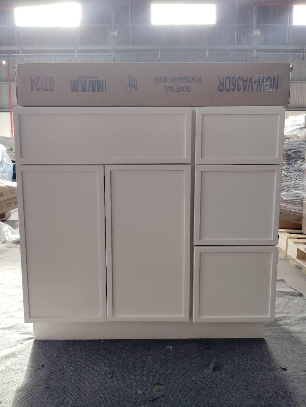 Solid Wood RTA 42' Bathroom Vanity Single-Sink Drawer Base Cabinet Sink Storage Cabinet with Soft-Close 2 Doors and 3 Right Drawers (NT-Origami White, 42' W × 21' D × 34-1/2'H)