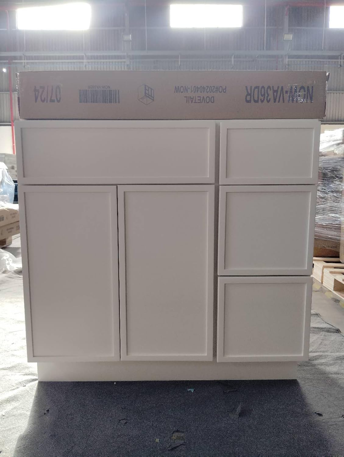 Solid Wood RTA 42' Bathroom Vanity Single-Sink Drawer Base Cabinet Sink Storage Cabinet with Soft-Close 2 Doors and 3 Right Drawers (NT-Origami White, 42' W × 21' D × 34-1/2'H)