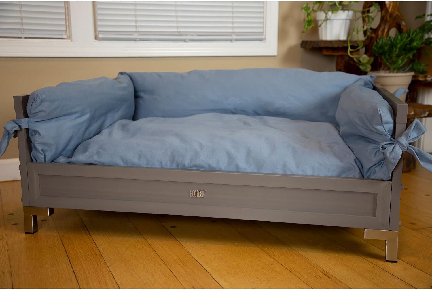 New Age Pet ECOFLEX Manhattan Raised Dog Bed, Moisture Resistant Frame with Stainless Steel Accents, Memory Foam Cushion, Grey, X-Large