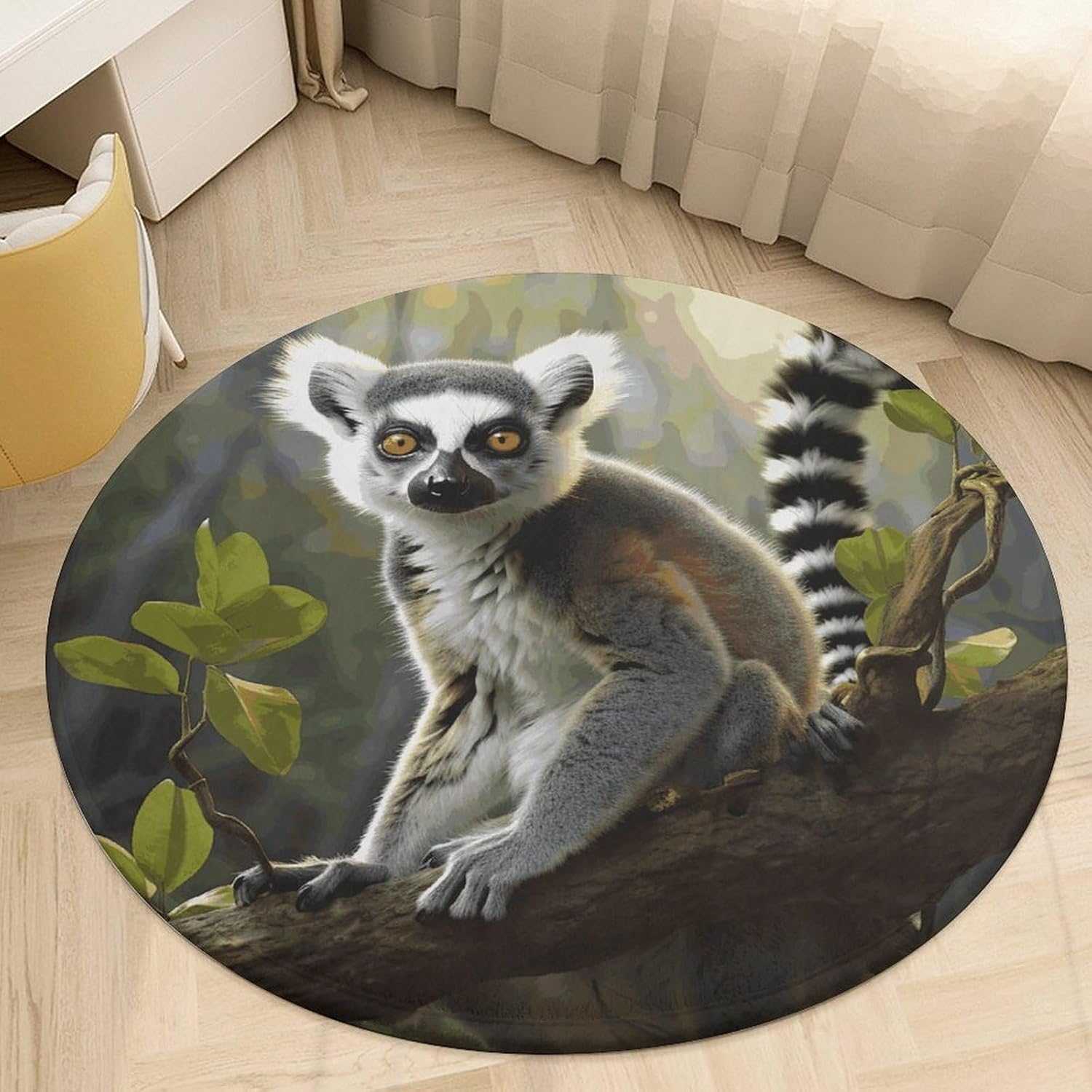 Tailed Lemur Coral Velvet Round Floor Mat Non-Slip Bath Rug Floor Covering for Bathroom Vanity Guest Suite & Vacation Home