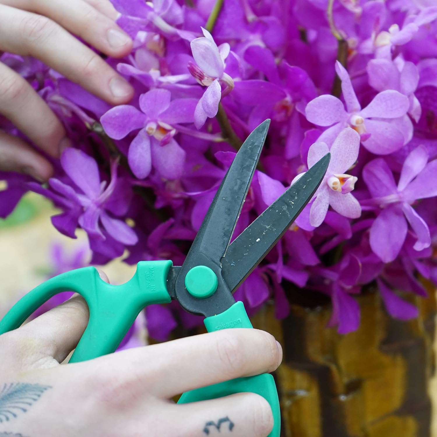 Flower Scissors Set Of 3 Carbon Steel Blades, 3 Sizes In Cool Analogous Colors
