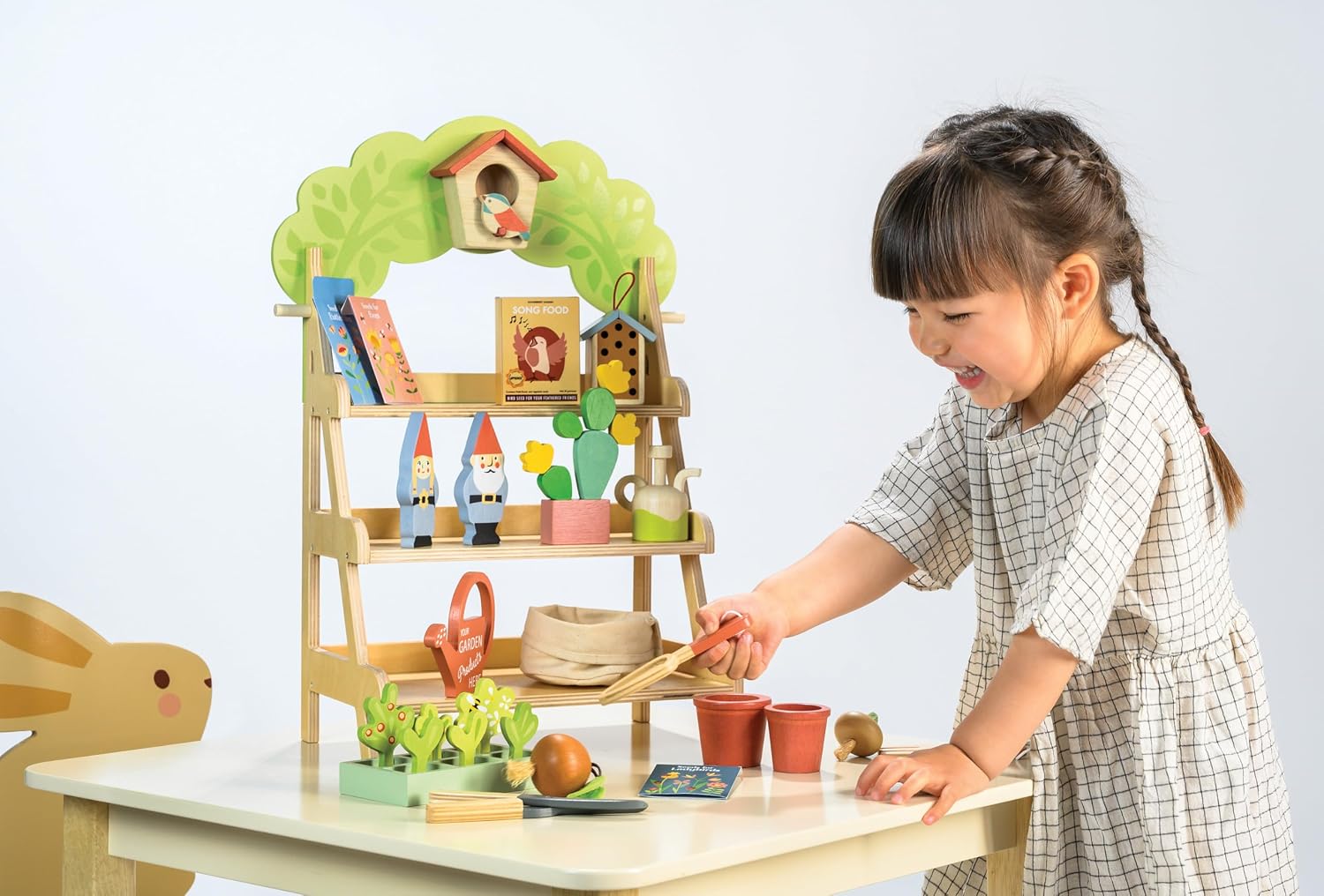 Tender Leaf Toys - Garden Centre - Wood Pretend Play Gardening Set Including Tools, Bird House, Gnomes and Accessories - Encourages Imaginative Play, Improves Language and Fine Motor Skills - Age 3+
