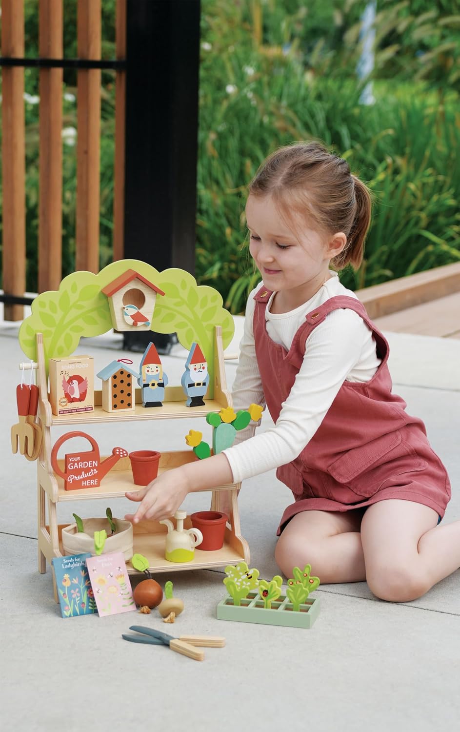 Tender Leaf Toys - Garden Centre - Wood Pretend Play Gardening Set Including Tools, Bird House, Gnomes and Accessories - Encourages Imaginative Play, Improves Language and Fine Motor Skills - Age 3+