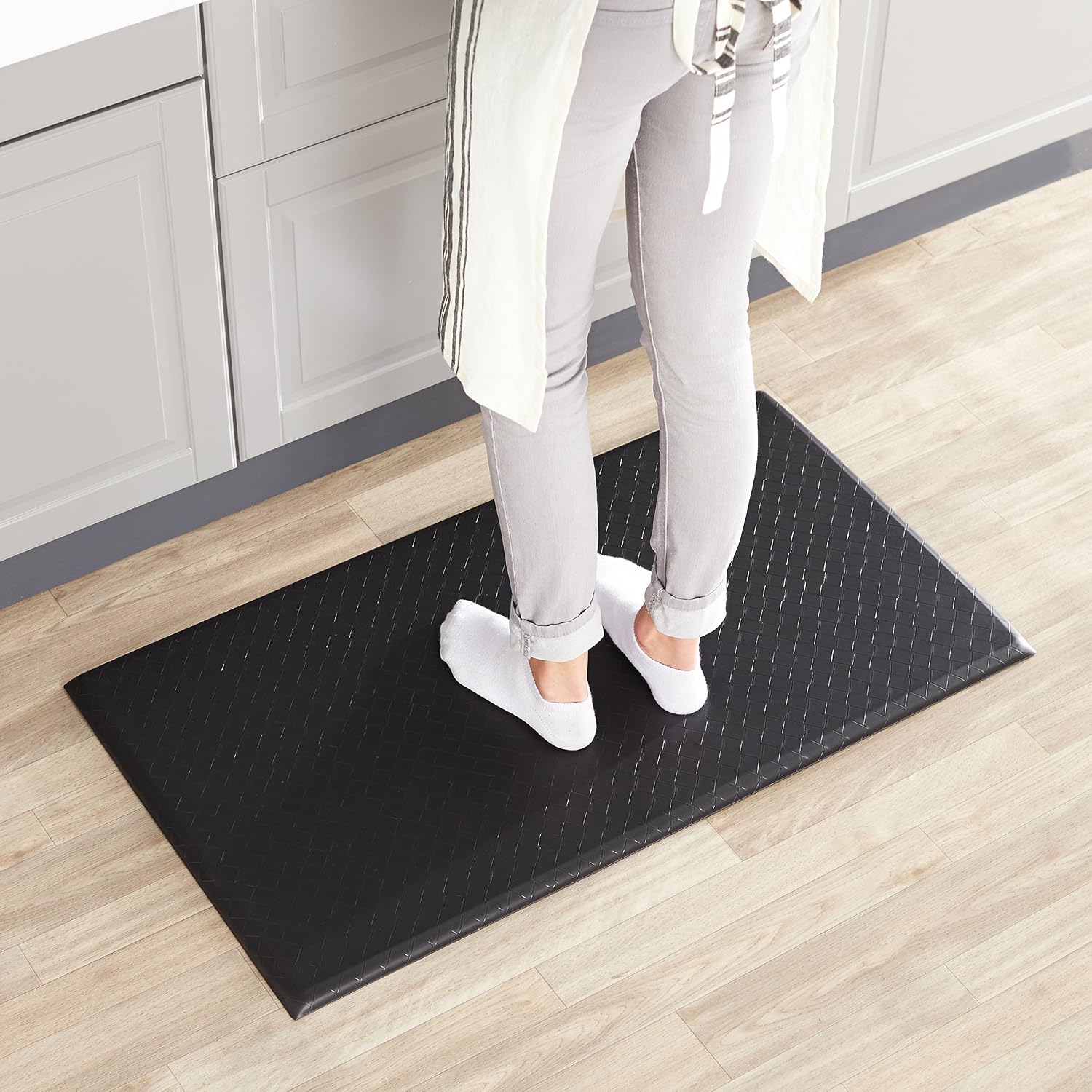 Amazon Basics Anti-Fatigue Standing Mat, Non-Slip, Cushioned, Stain Resistant Comfort Mat for Home, Office and Standing Desk, 20' x 36' x 0.6', Geometric, Black, 5-Pack
