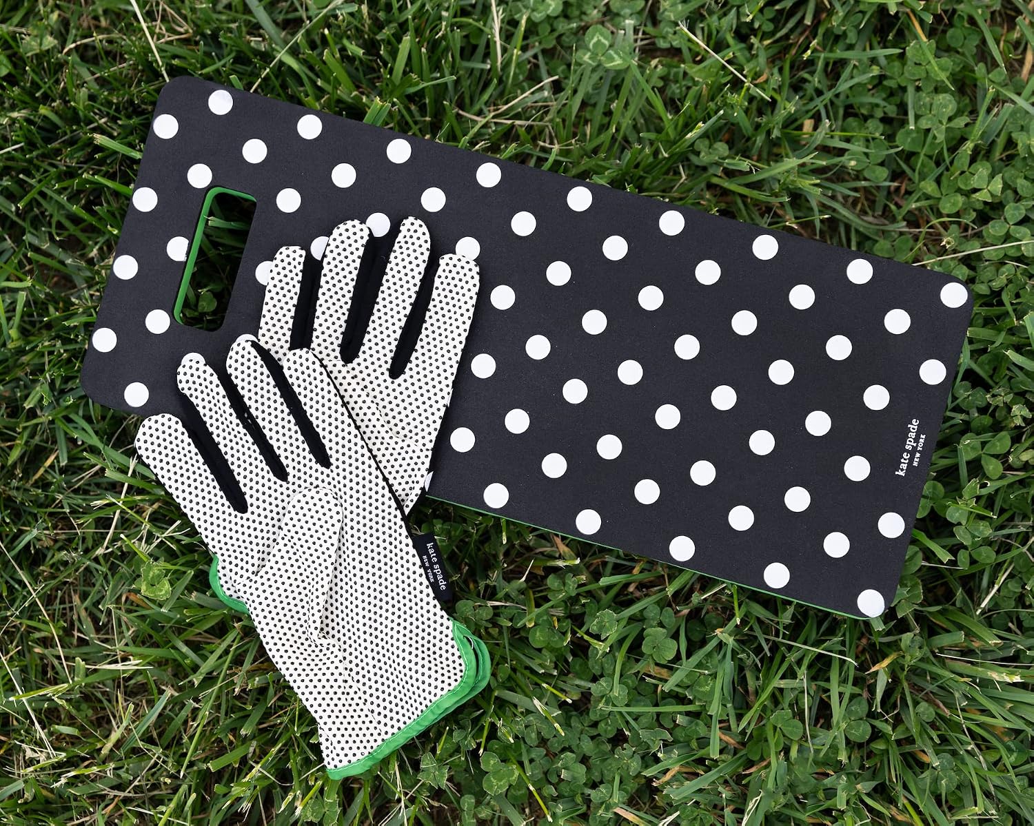 kate spade new york Gardening Bundle with Watering Can, Hand Rake and Trowel, Kneeler Pad, and Garden Gloves (Picture Dot)