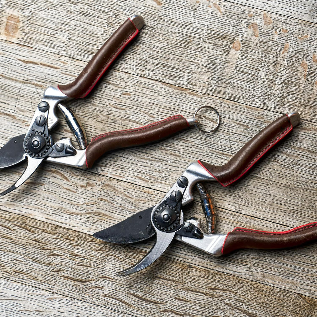 FELCO 8 ELITE Pruning Shears – 8.3' Swiss-Made Garden Clippers with Leather-Wrapped Handle for Large Right Hand | Hand Pruners for Gardening | Garden Tool Cutter with Bypass Blade, Carbon Steel