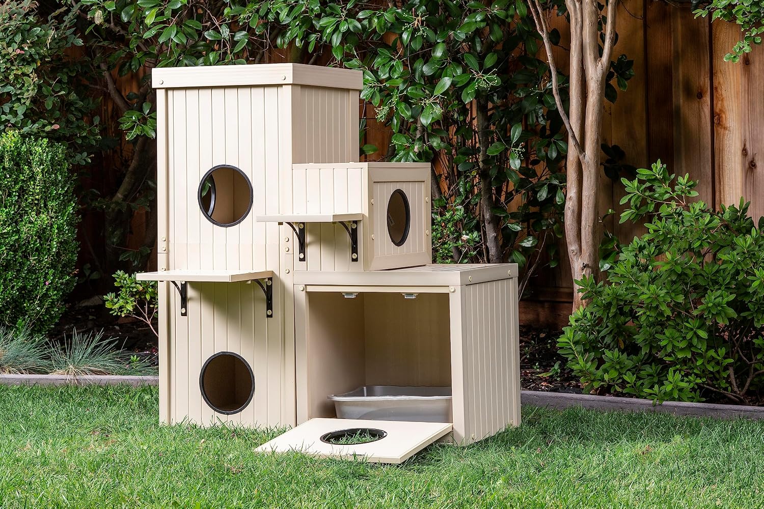 New Age Pet ECOFLEX® Kitty Katio Climber Cat House and Pen Combo